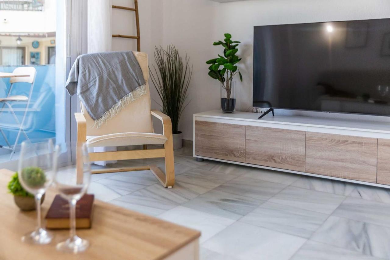 Fuengirola Los Boliches Paseo Maritimo Rey De Espana Esquina Lope De Vega 1 Dormitorio Mas Sofa Cama Salon Mas Cama Supletoria Екстер'єр фото