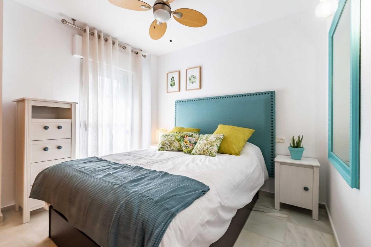 Fuengirola Los Boliches Paseo Maritimo Rey De Espana Esquina Lope De Vega 1 Dormitorio Mas Sofa Cama Salon Mas Cama Supletoria Екстер'єр фото